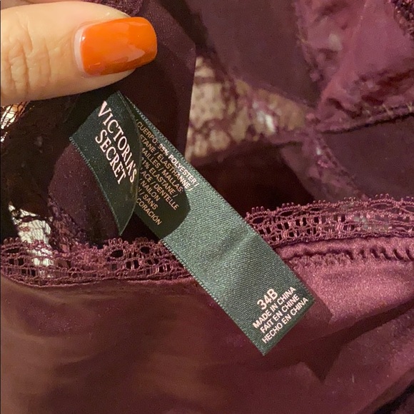 Victoria’s Secret Satin and Lace Bustier Lingerie - Picture 8 of 8